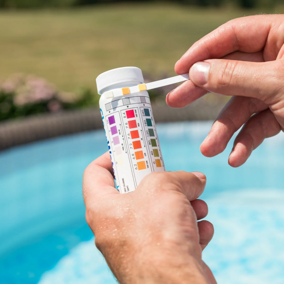 ClearWater 3-in-1 Hot Tub Test Strips x 100 - Image 2