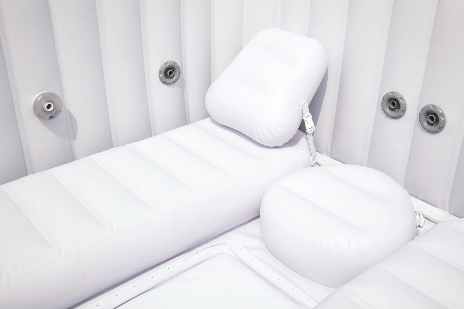 Maldives HydroJet Pro™ + Free Bundle Worth £140 - Image 11