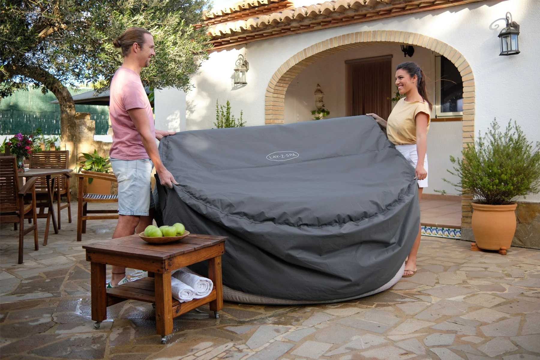 Round Thermal Hot Tub Cover - X Large 216cm x 80cm - Outlet - Image 8